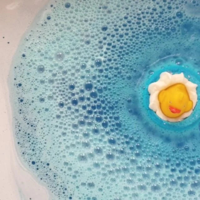 Pool Party Bath Blaster