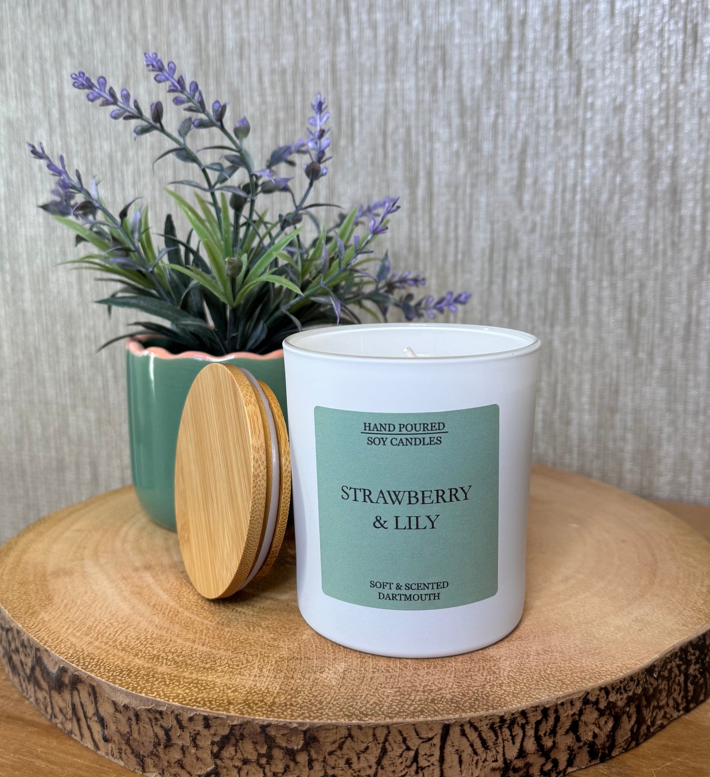30cl Strawberry & Lily Candle