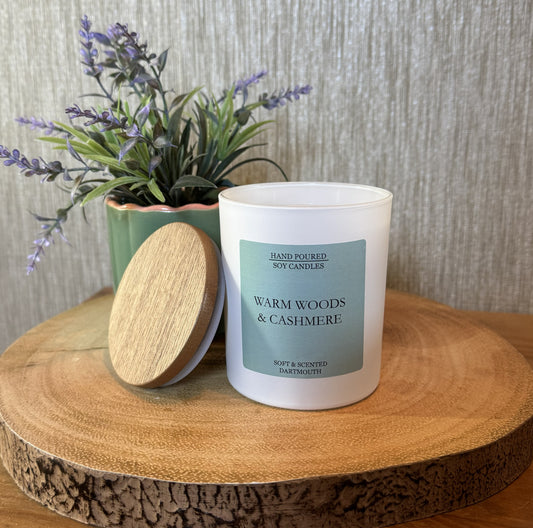 30cl Warm Woods & Cashmere Candle