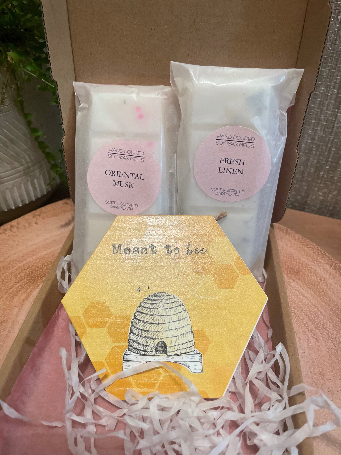 'Meant to Bee' Gift Box