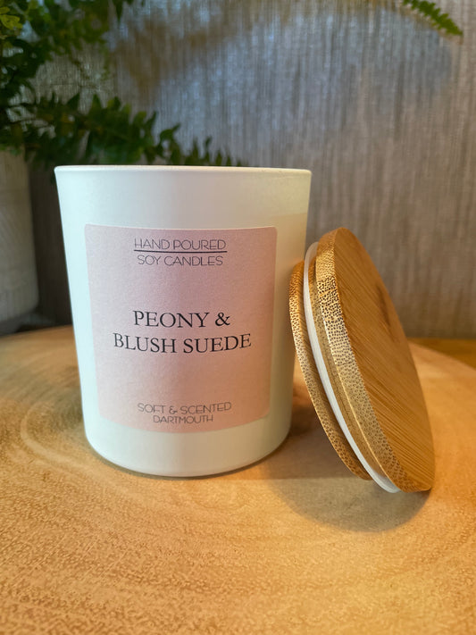 30cl Peony & Blush Suede Candle