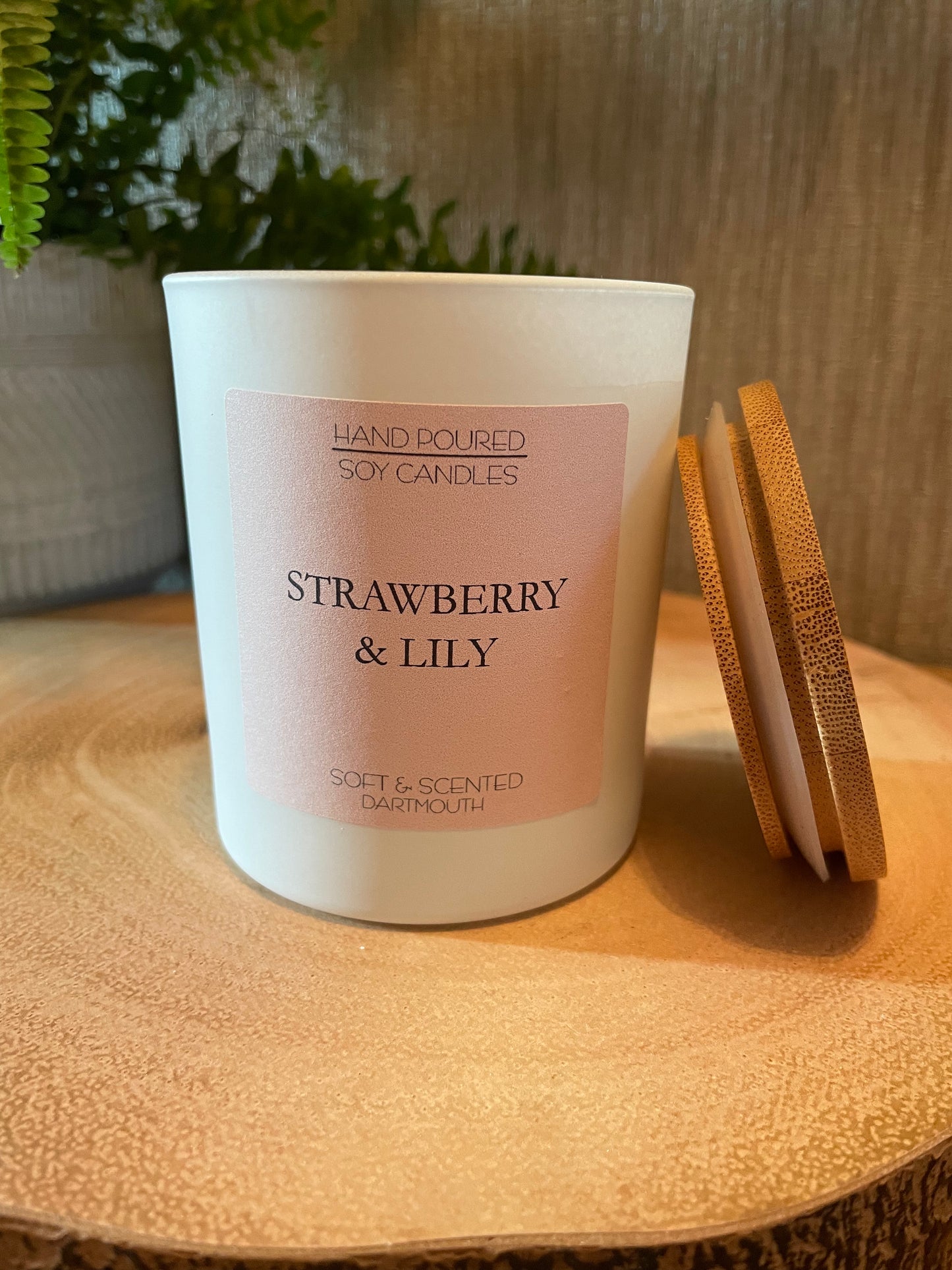 30cl Strawberry & Lily Candle