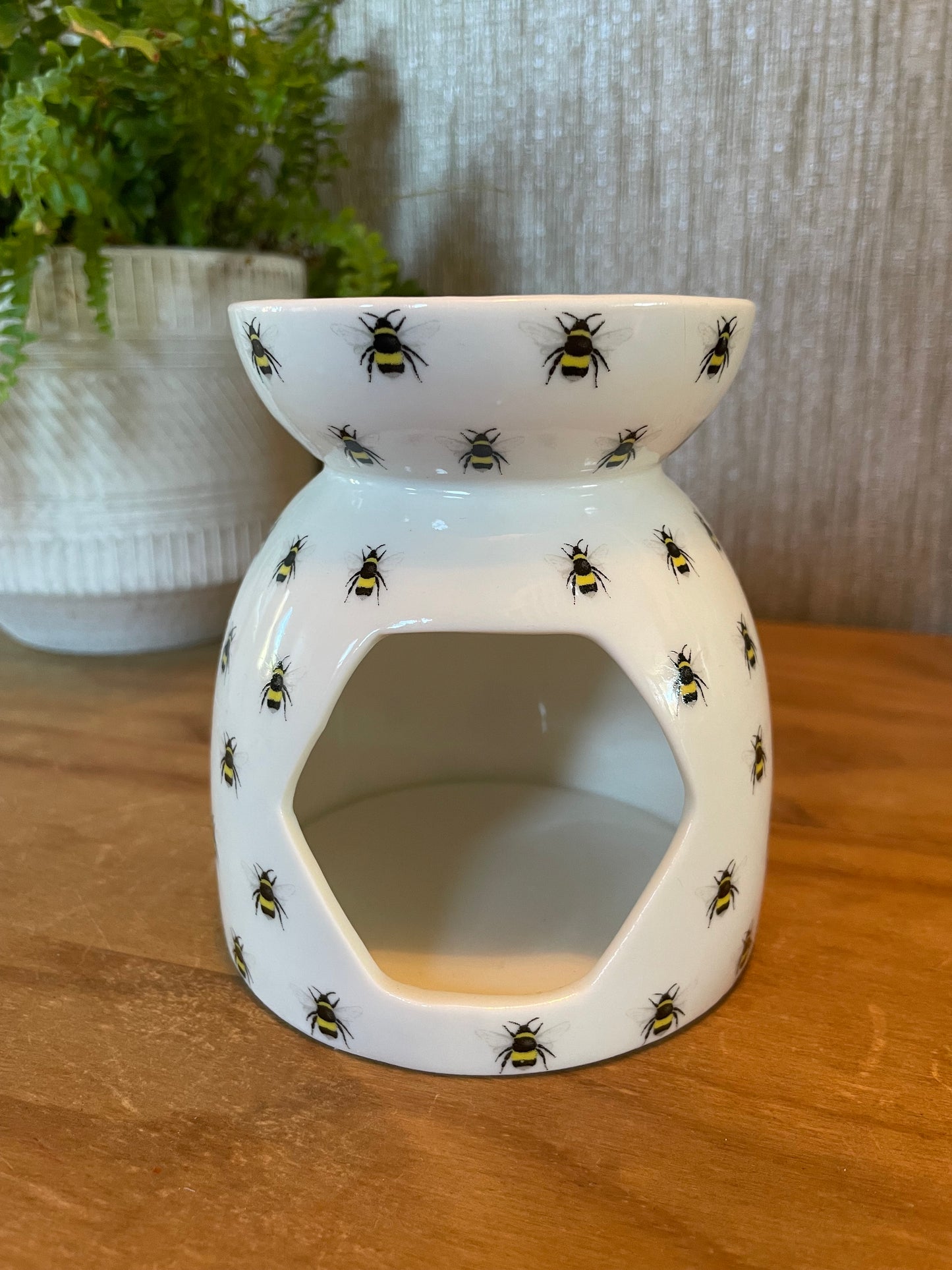 All Over Bee Print Wax Warmer