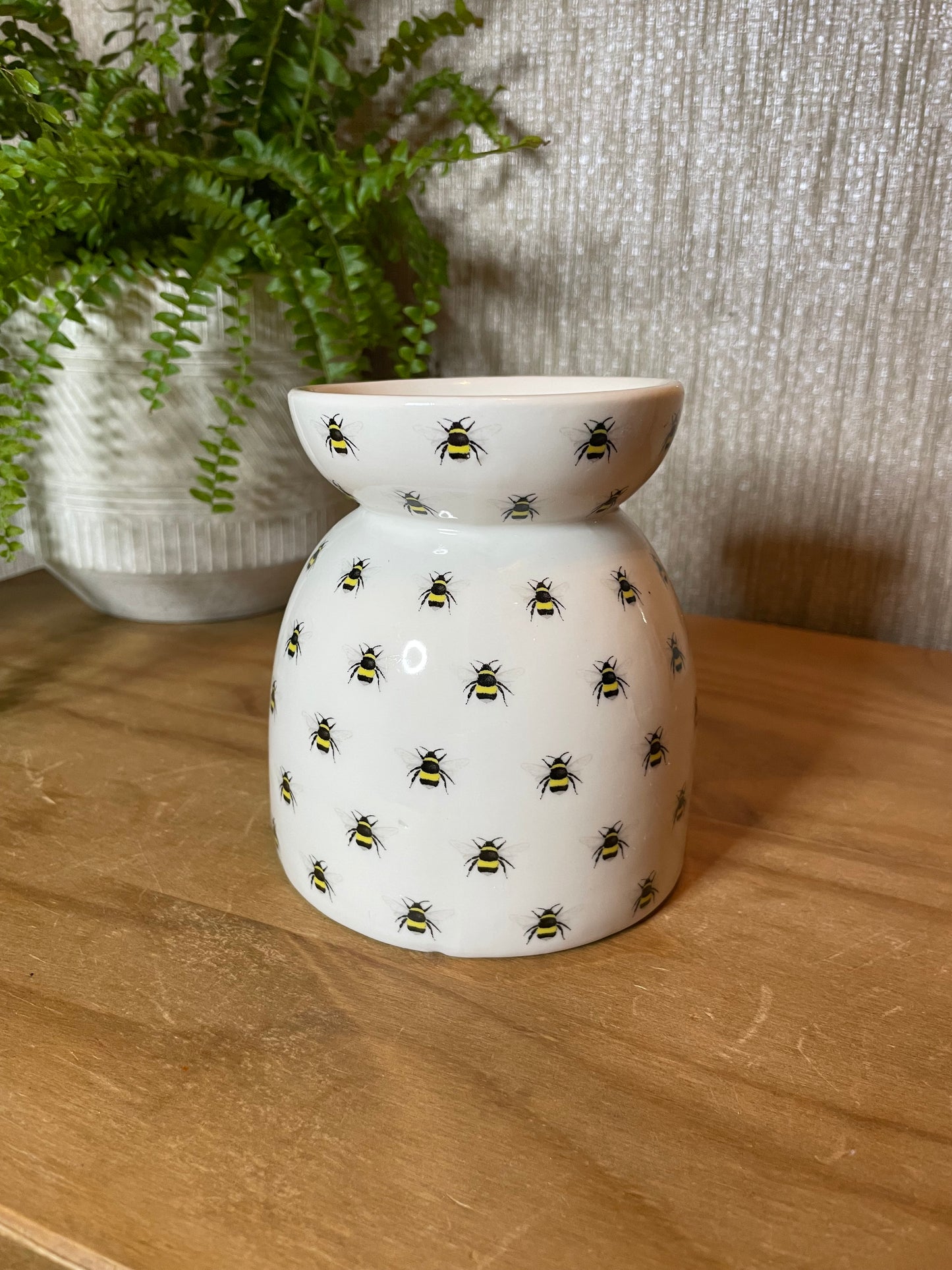 All Over Bee Print Wax Warmer